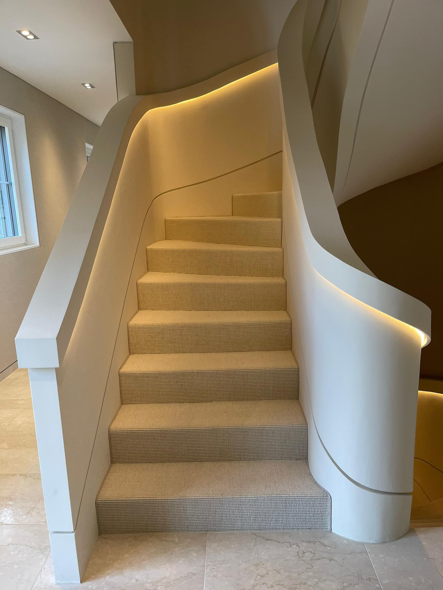 Escalier — carreaux Alba