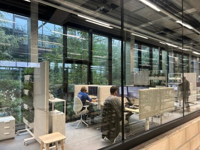 Bezzi — espace de coworking